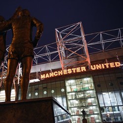 Membayangkan Seperti Apa Rasanya Main di Old Trafford