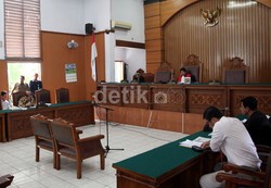 Tiga Troli Bukti dan Keyakinan KPK Menang di Praperadilan Hadi