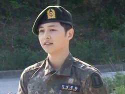 Ini yang Bikin Song Joong Ki Kuat Jalani Wajib Militer
