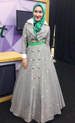 Foto: Penampilan Anggun Dian Pelangi Selama Roadshow Sunsilk Hijab Hunt 2015