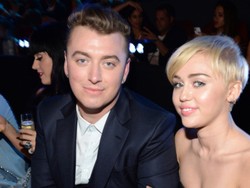 Para Seleb Dunia Dukung Pernikahan Sesama Jenis di Irlandia