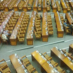Bahas Anggaran 2016, Banyak Kursi Hantu di DPR