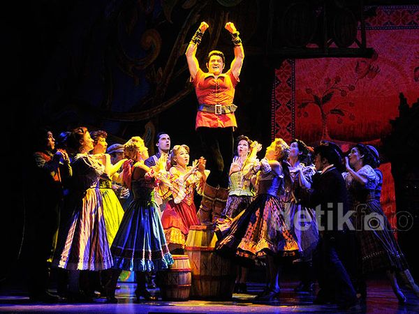 Mengintip Cuplikan Broadway 'Beauty and The Beast'