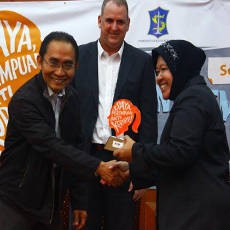 KPK Sebut Risma Sebagai Inspirasi untuk Kampanye Anti Korupsi