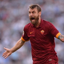 Meski Menang, De Rossi Tegaskan Roma Masih Perlu Perbaikan