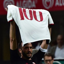 Pazzini Isyaratkan Bertahan di Milan Musim Depan