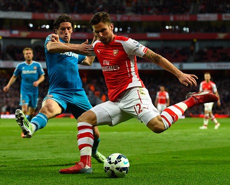 Henry Klarifikasi Komentarnya soal Giroud