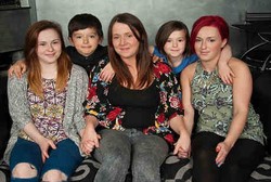 Berisiko Warisi Penyakit Langka, Lima Bersaudara Ini Galau Lakukan Tes