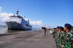 KRI Bung Tomo Tembakkan Rudal Exocet ke Eks KRI Kupang di Laut Jawa 28 Mei
