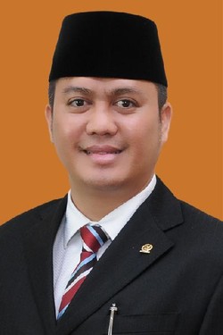 Dilaporkan ke MKD, Anggota DPR Frans Agung Bantah Pakai Gelar Doktor Palsu