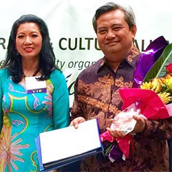 Konjen RI Dianugerahi Diversity Visionary Award 2015
