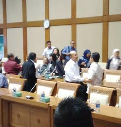 Rapat di DPR, Dirjen Migas ESDM Harus Bawa Keppres Pengangkatan