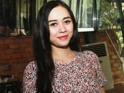 Aura Kasih: Lihat-lihatan Duit Dulu, Yang Nawar Gue Pasti Malu