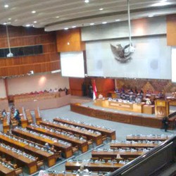 Dipanggil DPR, Menkeu Jelaskan Soal Lesunya Ekonomi