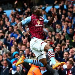 Benteke Diyakini Akan Bikin Arsenal Susah Tidur
