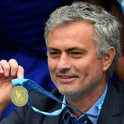 Mourinho Manajer Premier League Terbaik Pilihan Manajer