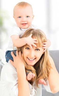 Bukan Hanya Sekadar Senang-senang, Ini Manfaat Bermain Bersama Si Kecil