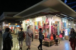 Omzet Turun 15%, Pengusaha Ritel Banting Harga