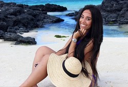 Gadis Cantik Keliling Dunia untuk Kencan dengan Beragam Pria