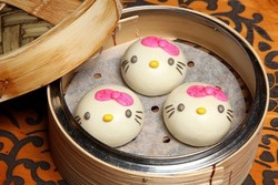 Traveling ke Hong Kong, Cicipi Dimsum Hello Kitty yang Lucu