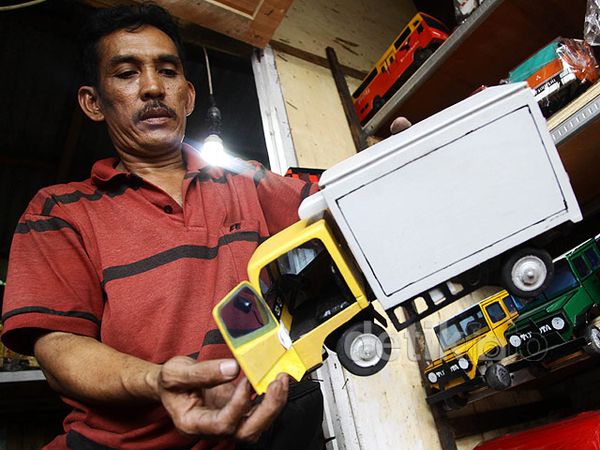 Mainan Kayu Tetap Eksis Ditengah Gempuran Mainan Impor Mainan Kayu Tetap Eksis Ditengah Gempuran Mainan Impor