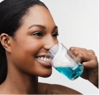 Ini Manfaat Membiasakan Diri Menggunakan Mouthwash
