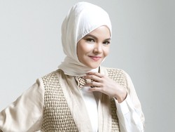 Nawaitu Terry Masuk ke Album Kompilasi 12 Hits Islami Terbaik