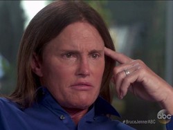 Mengaku Bukan Gay, Bruce Jenner Diklaim Pernah Pacaran dengan Pria