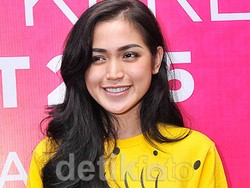 Drama Baru Jessica Iskandar Kepincut Satpam