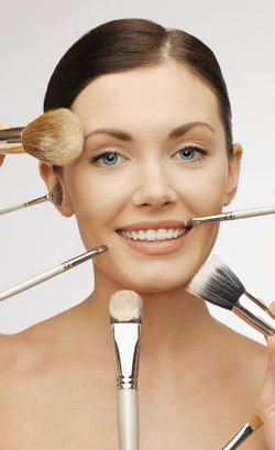 Kuasai Teknik Shading Wajah Dalam Beauty Class Wolipop dan Clinique Cosmetics