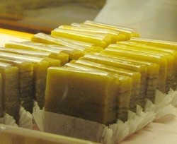 Kue 8 Jam dan Jongkong, Kue yang Legit dan Unik (2)