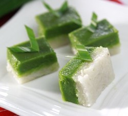 Yuk, Bikin Kue Srikaya khas Palembang dengan Pelengkap Ketan