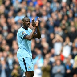 Pellegrini Tegaskan Yaya Toure Takkan Tinggalkan Etihad Stadium