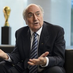 FIFA Cuma Bisa Dibangun Kembali jika Blatter Pergi