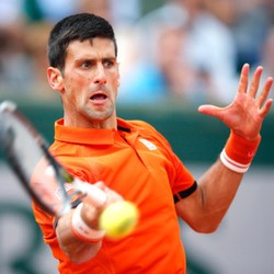 Sempat Dapat Perawatan di Lapangan, Djokovic Lolos ke Babak Ketiga