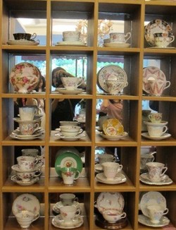 Ingin Koleksi Cangkir Teh Tetap Indah? Ini Tips Merawatnya