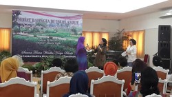 Dicurhati Lansia, Ibu Ani: Kita Harus Happy Supaya Sehat