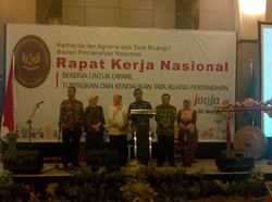 Menteri Ferry: Masih Ada Tanah Wakaf yang Tak Tercatat