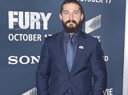 Shia LaBeouf Baca Puisi Hingga Marah-marah di Proyek Seni Ini