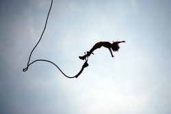 Tali Putus Saat Bungee Jumping, Turis Meninggal di Thailand