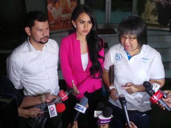 Kartika Putri Datangi Polda Metro Jaya