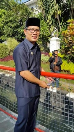 Asyik, Bandung Punya Tempat Nongkrong Baru di Pinggir Sungai