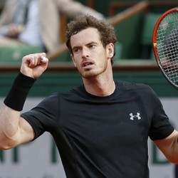 Murray Bertarung Empat Set untuk Lolos