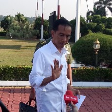 Tak Persoalkan Pembekuan PSSI, Jokowi: Sepakbola Harus Direformasi Total