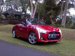 Ini Sederet Fitur Canggih Andalan Mobil Sport Mungil Copen