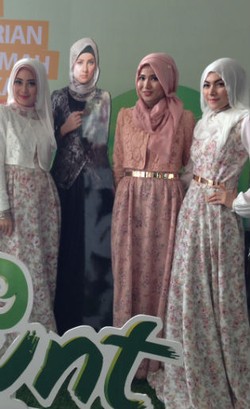 Grup Vokal Muslimah Noura Hibur Peserta Audisi Sunsilk Hijab Hunt Jakarta