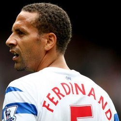 Rio Ferdinand Gantung Sepatu