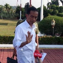 Tak Persoalkan Pembekuan PSSI, Jokowi: Sepakbola Harus Direformasi Total