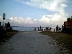 Korban Perahu Nelayan yang Diterjang Ombak Tinggi Ternyata Ayah dan Anak