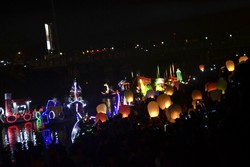 Cantiknya Semarang Berhias Ribuan Lampion di Langit